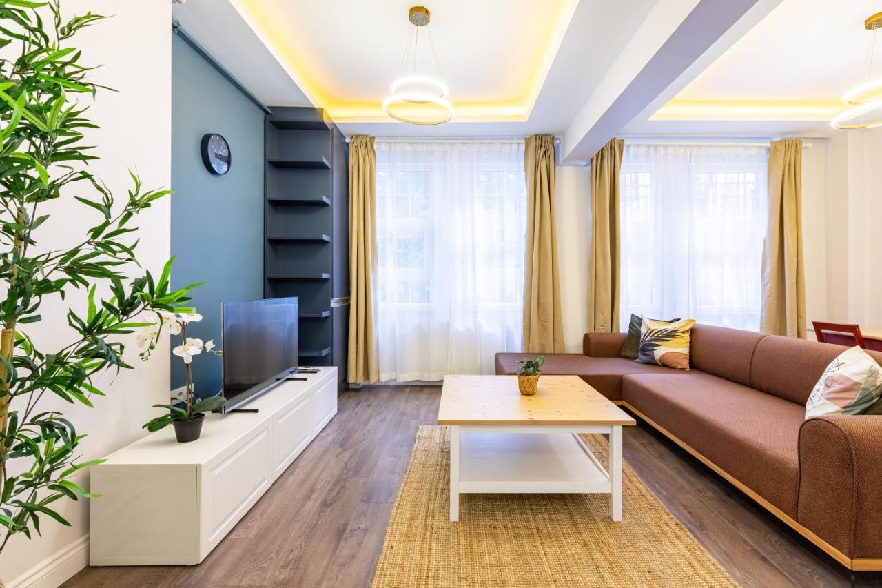 Red Suites Balat - Orange And Blue Apartment Istanbul