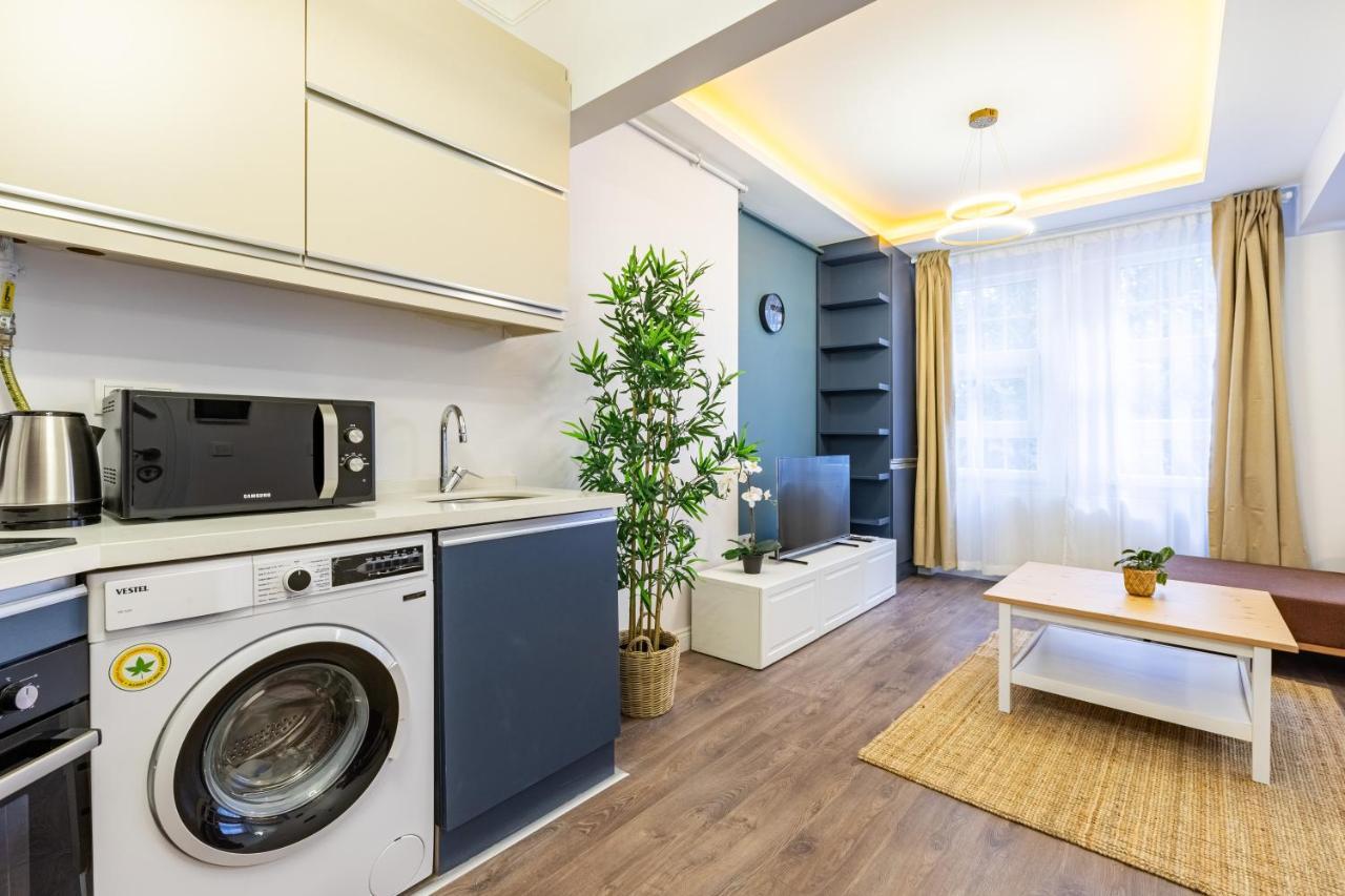 Apartment Red Suites Balat - Orange And Blue *