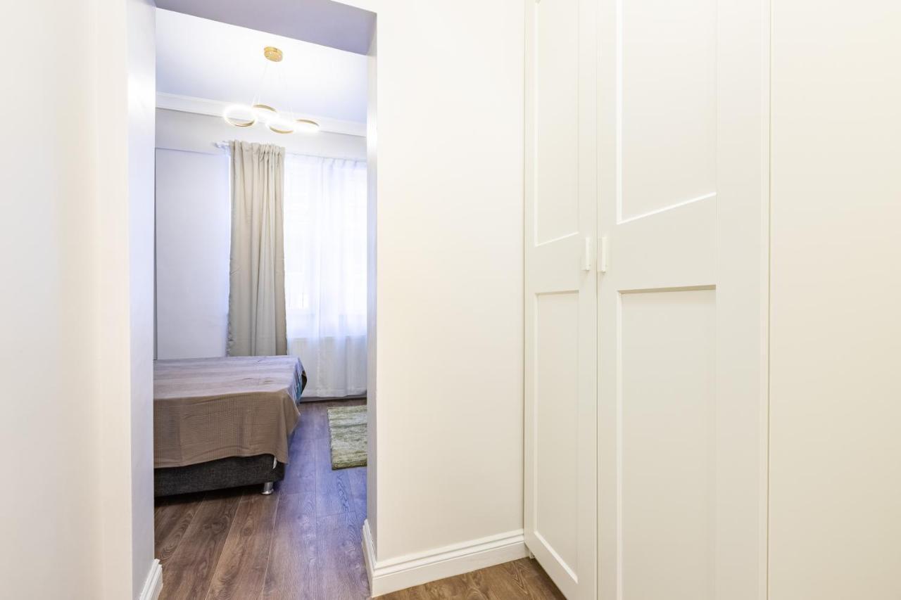 Apartment Red Suites Balat - Orange And Blue *
