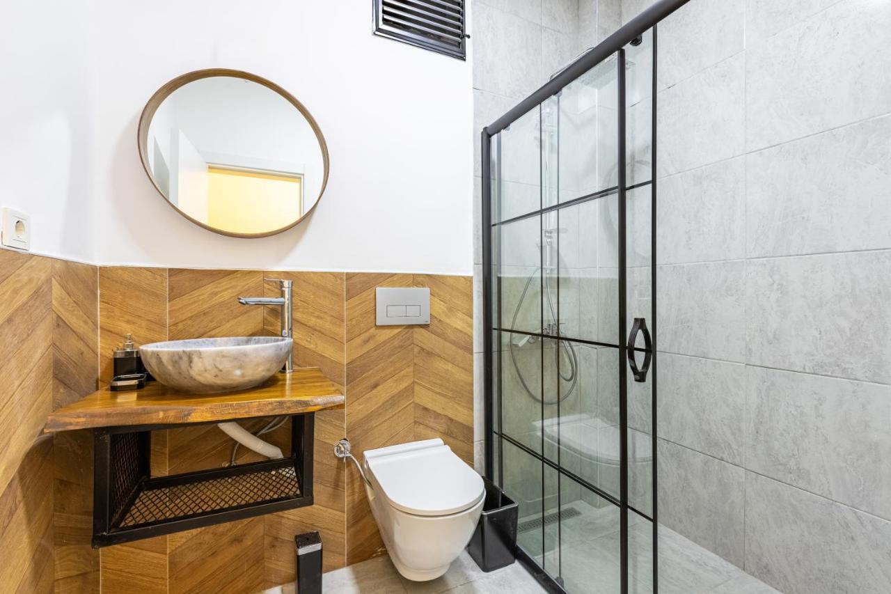 Red Suites Balat - Orange And Blue Apartment Istanbul
