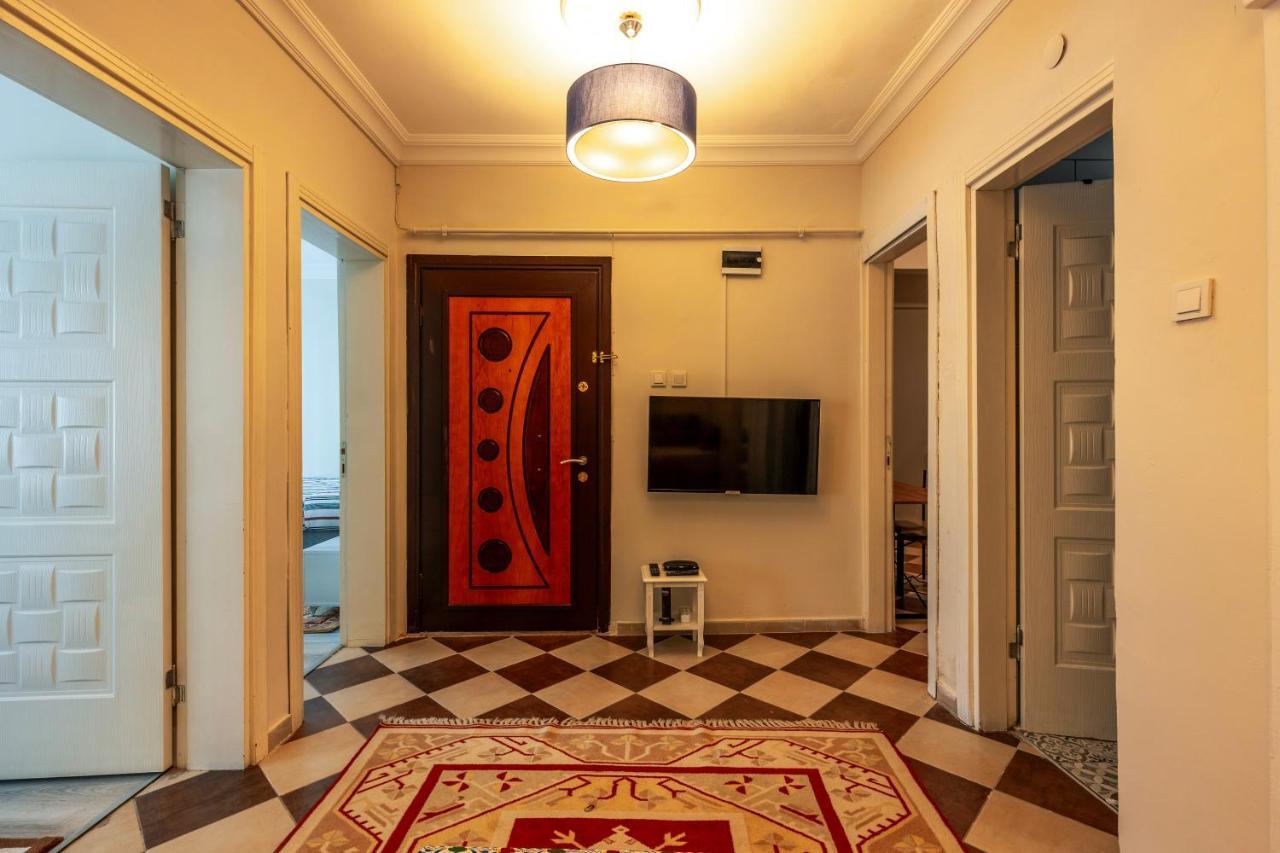 Apartment In The Center Of Taksim And Galataport 3 Bedrooms And 1 Living In