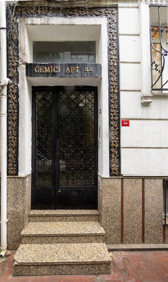 Apartment In The Center Of Taksim And Galataport 2 Bedrooms And 1 Living In
