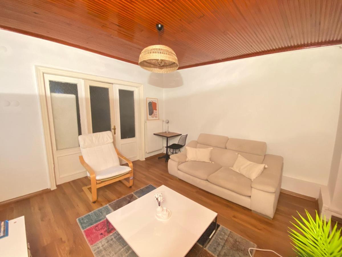 Stylish 2 Bedrooms 1 Lounge Flat In Kadikoey Daire