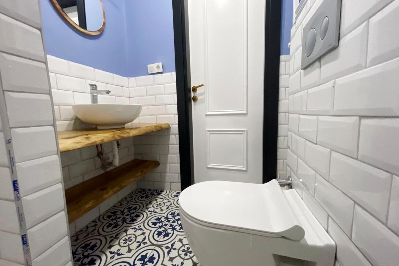 Beautiful 2br And 2toilet Balcony Near Hilton #4 *