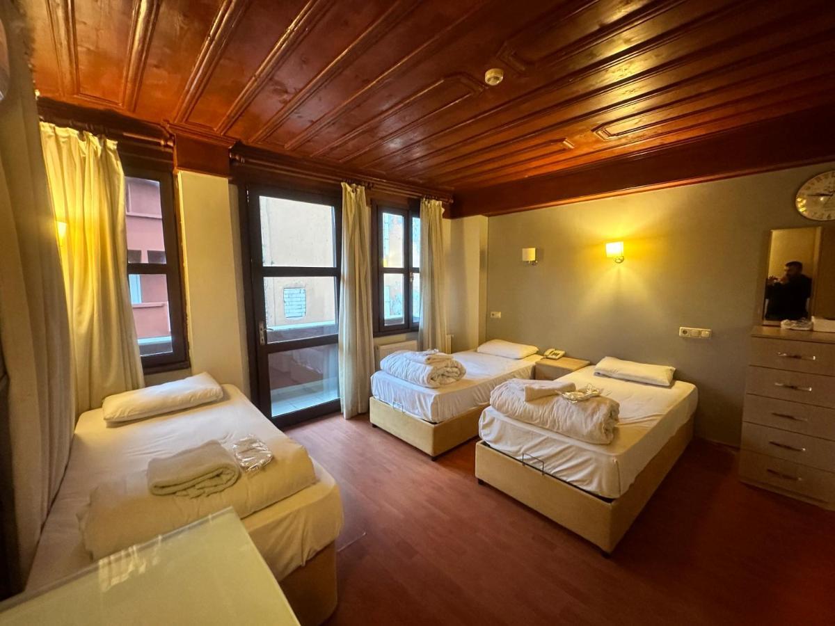Adil Hotel