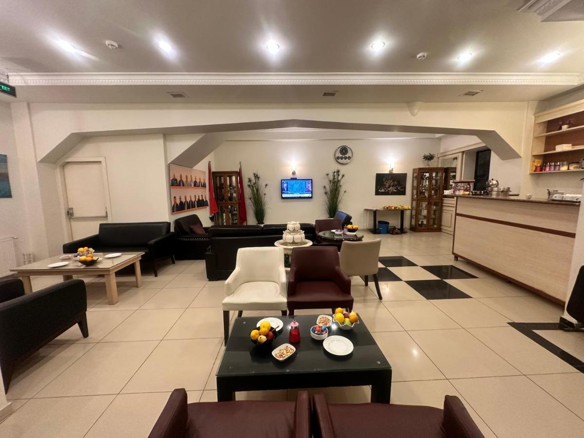 Hotel Adil