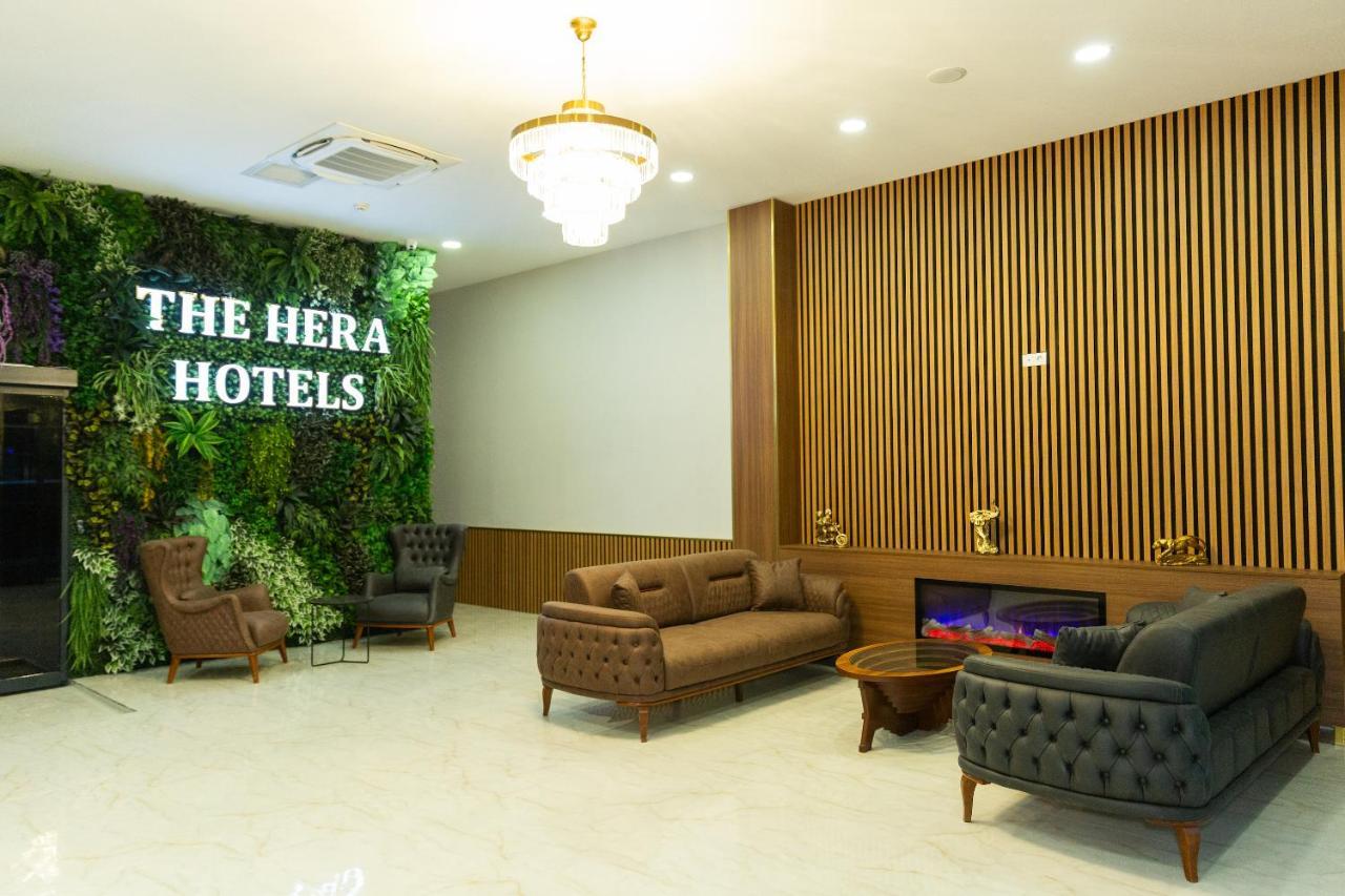 Hotel The Hera Business &