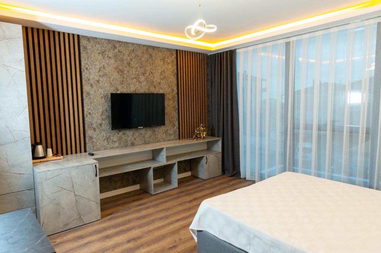 The Hera Business & Istambul