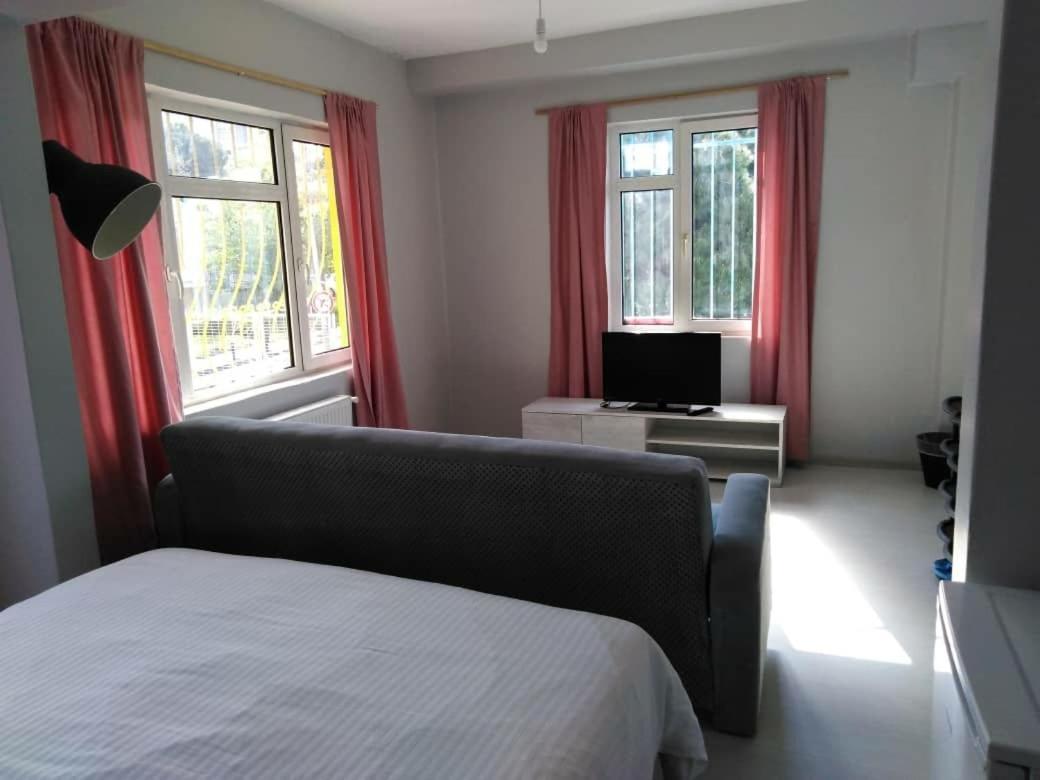 Razi Turizm Apartamento *