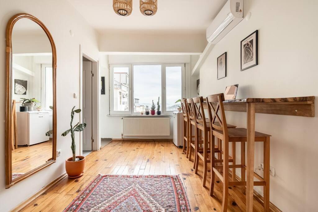 Apartment View Near Istiklal Street At Galatasaray *