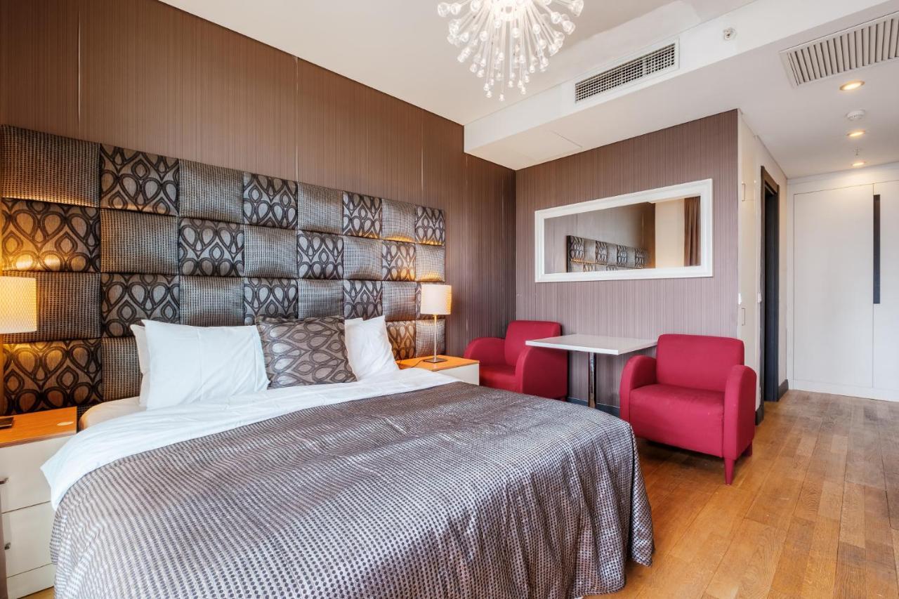 Lux W Balcony 1 Min To Metro In Merter Apartment