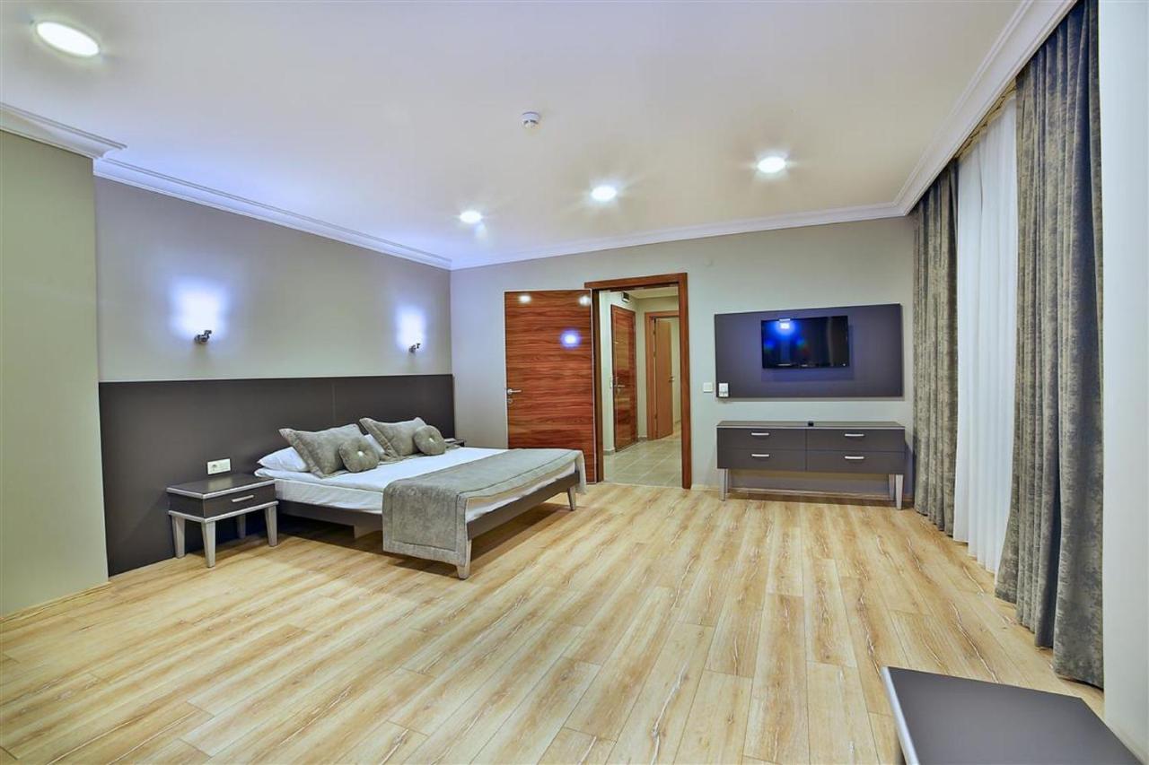 The Hera Premium Hotel