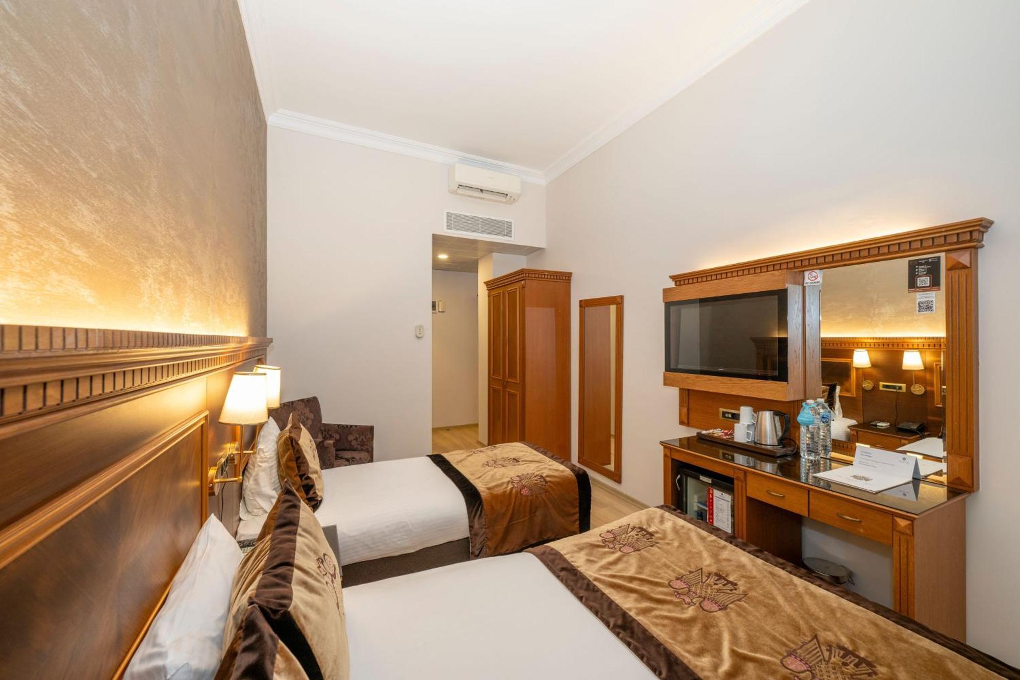 The Byzantium & Otel