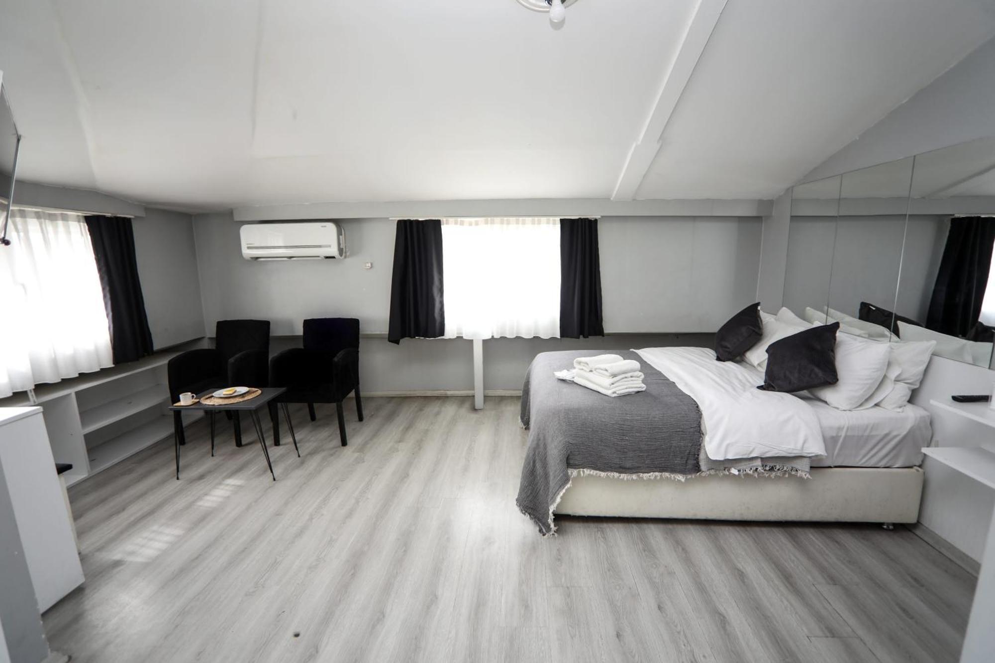 Arkem Deluxe Hotel
