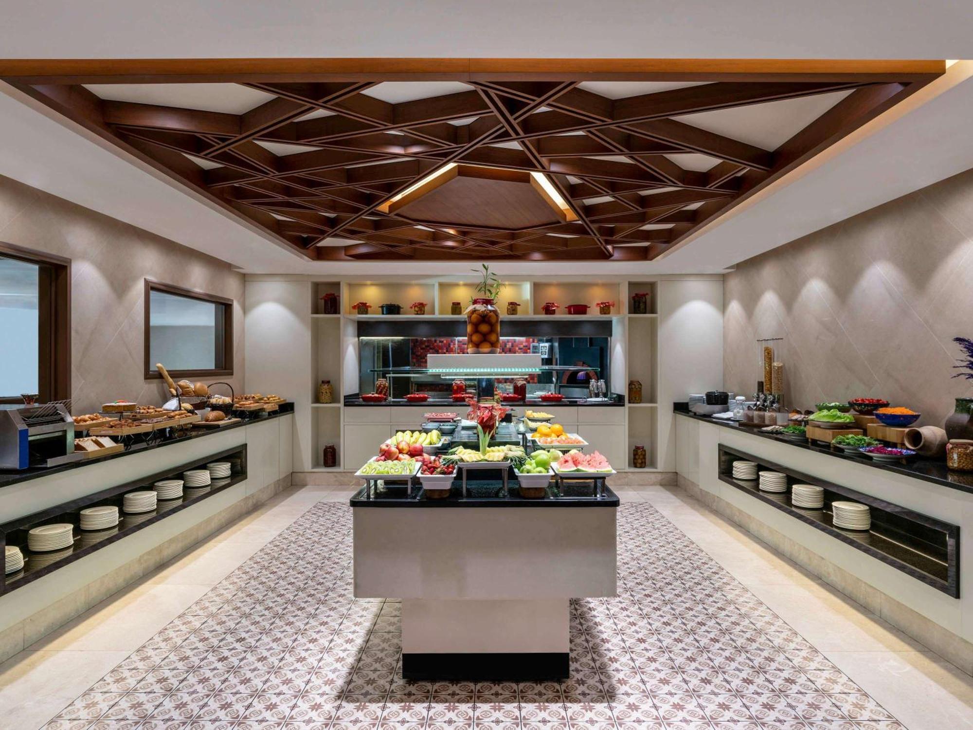Moevenpick Golden Horn 5*