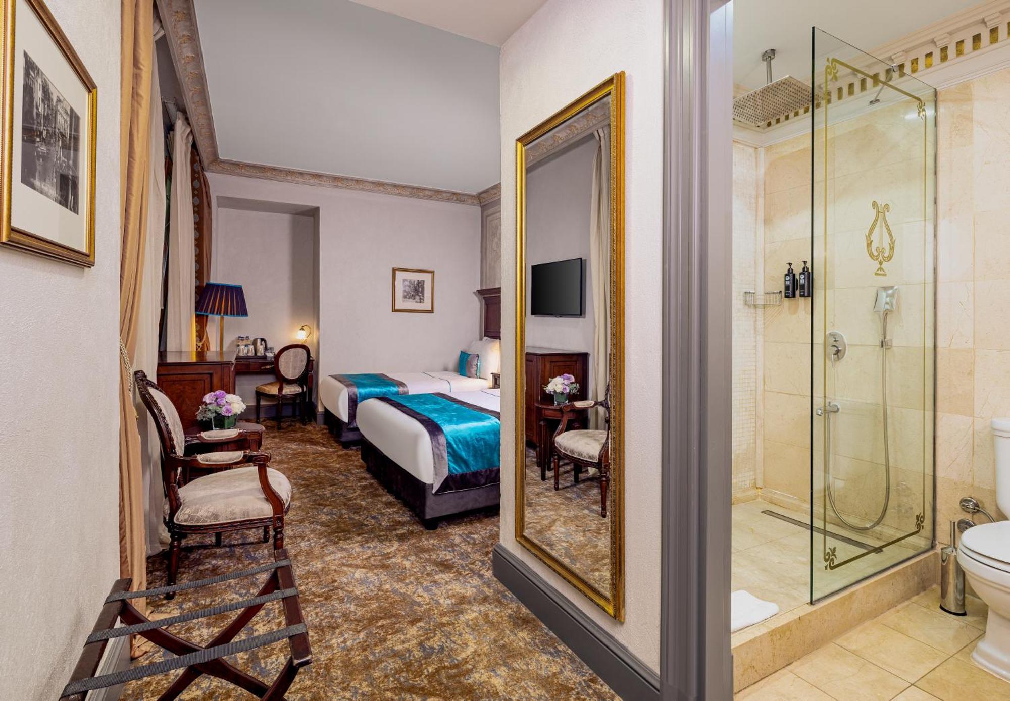 Palazzo Donizetti - Special Class Hotel 4*