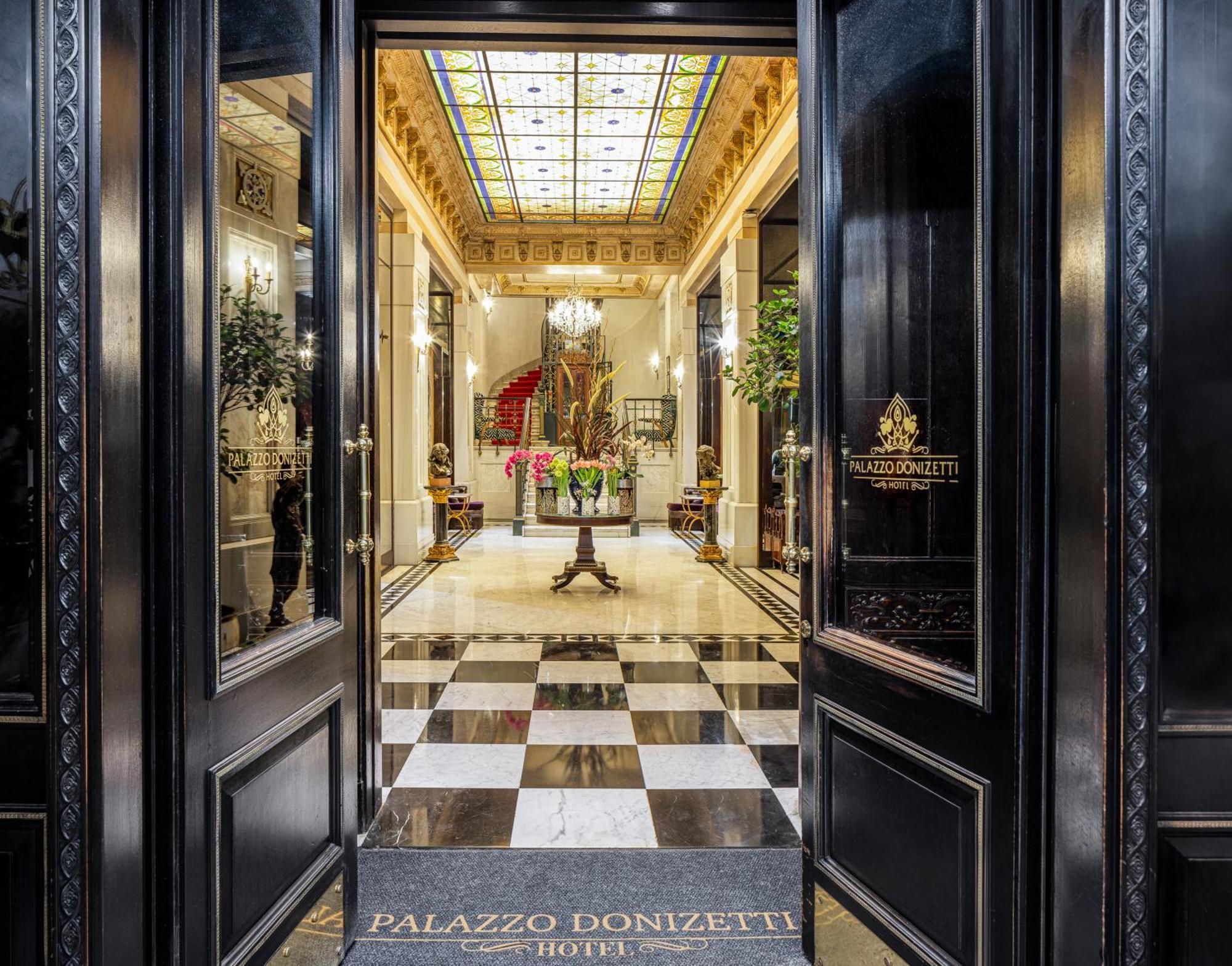 Palazzo Donizetti - Special Class Hotel