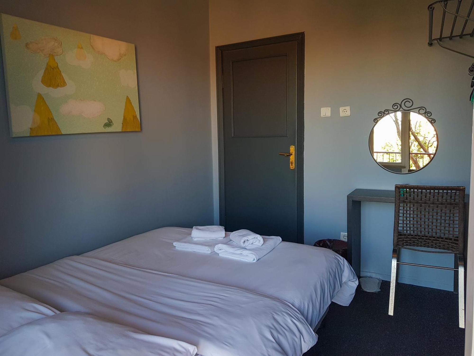 Hush Lounge Hostel *
