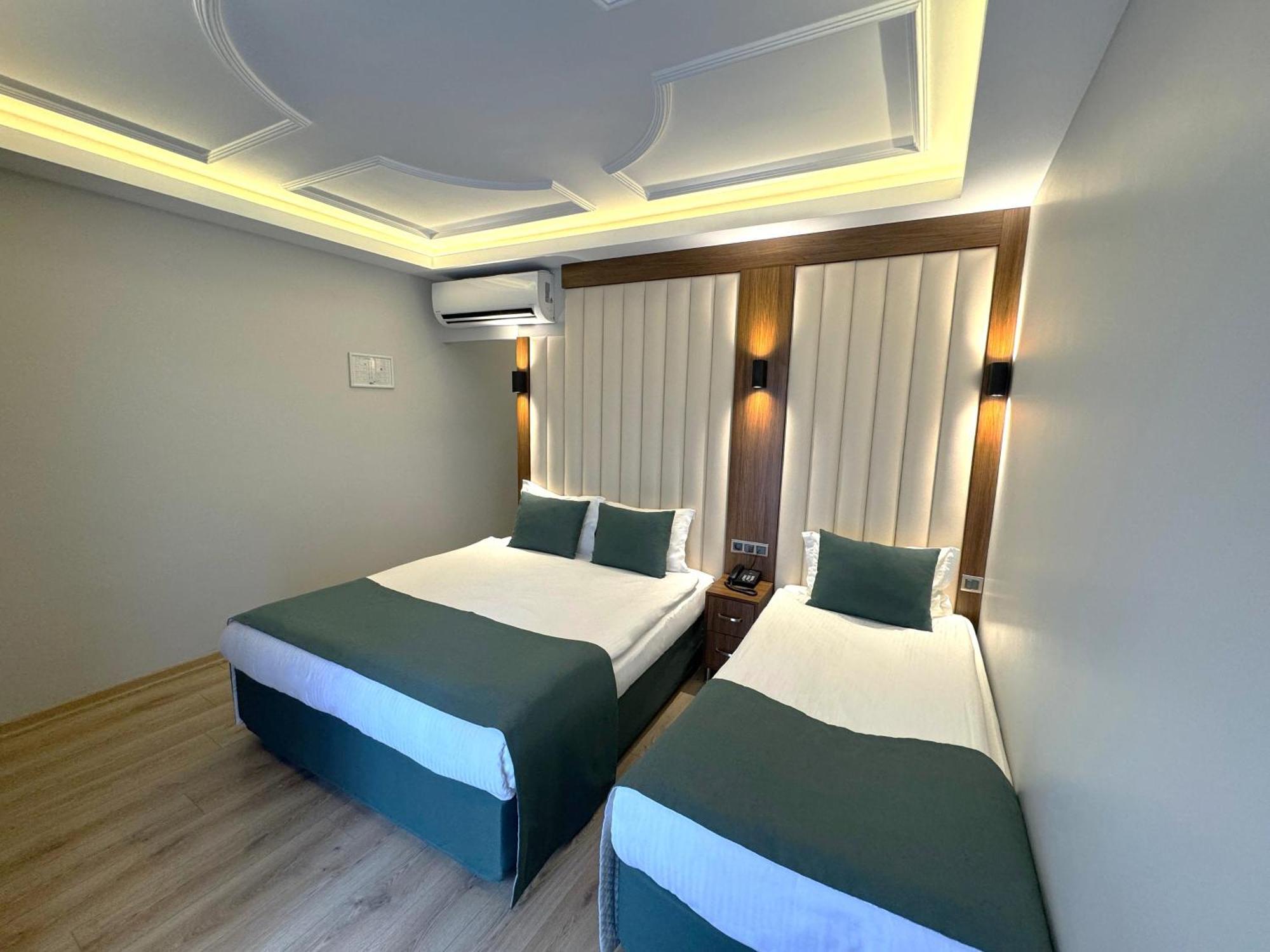 Hotel Black Tulip 4*
