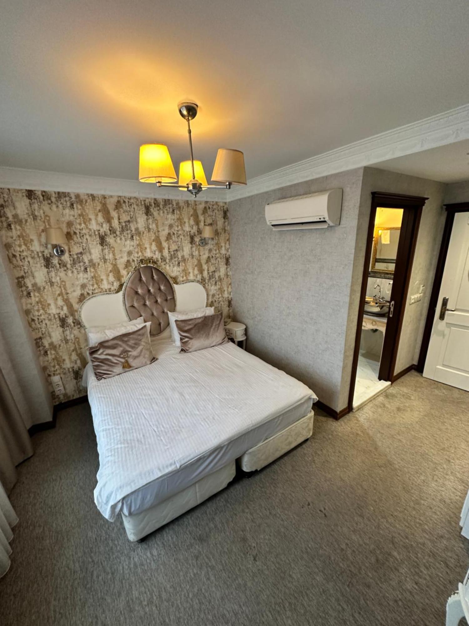 Hotel Aly Port 3*