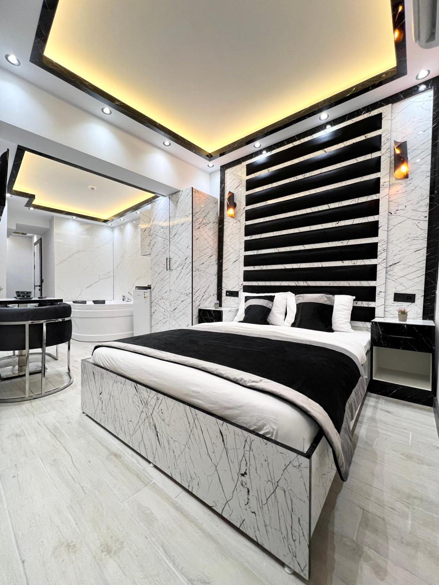 Taksim Larissa Aparthotel 2*