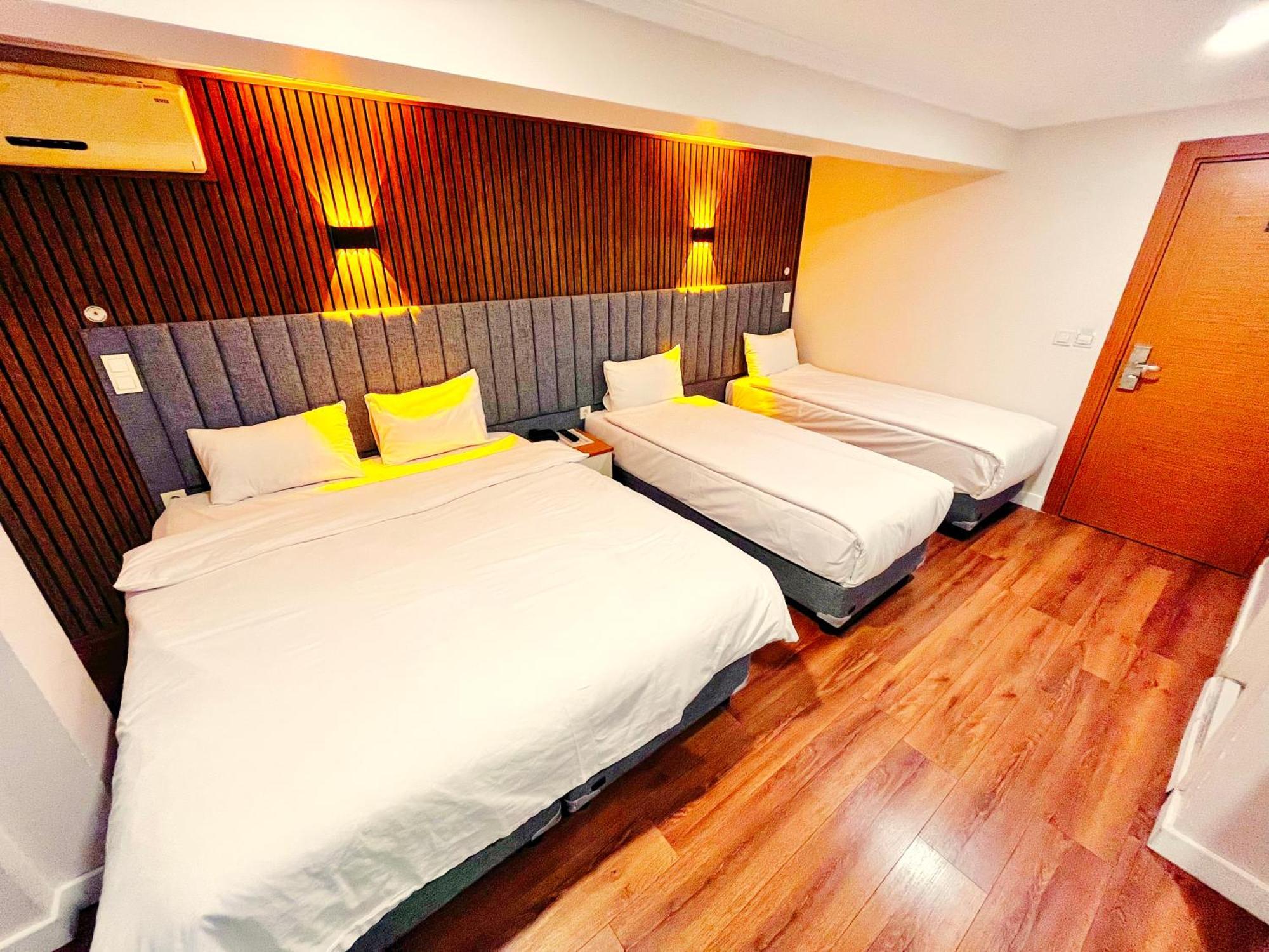 Naila Hotel 2*