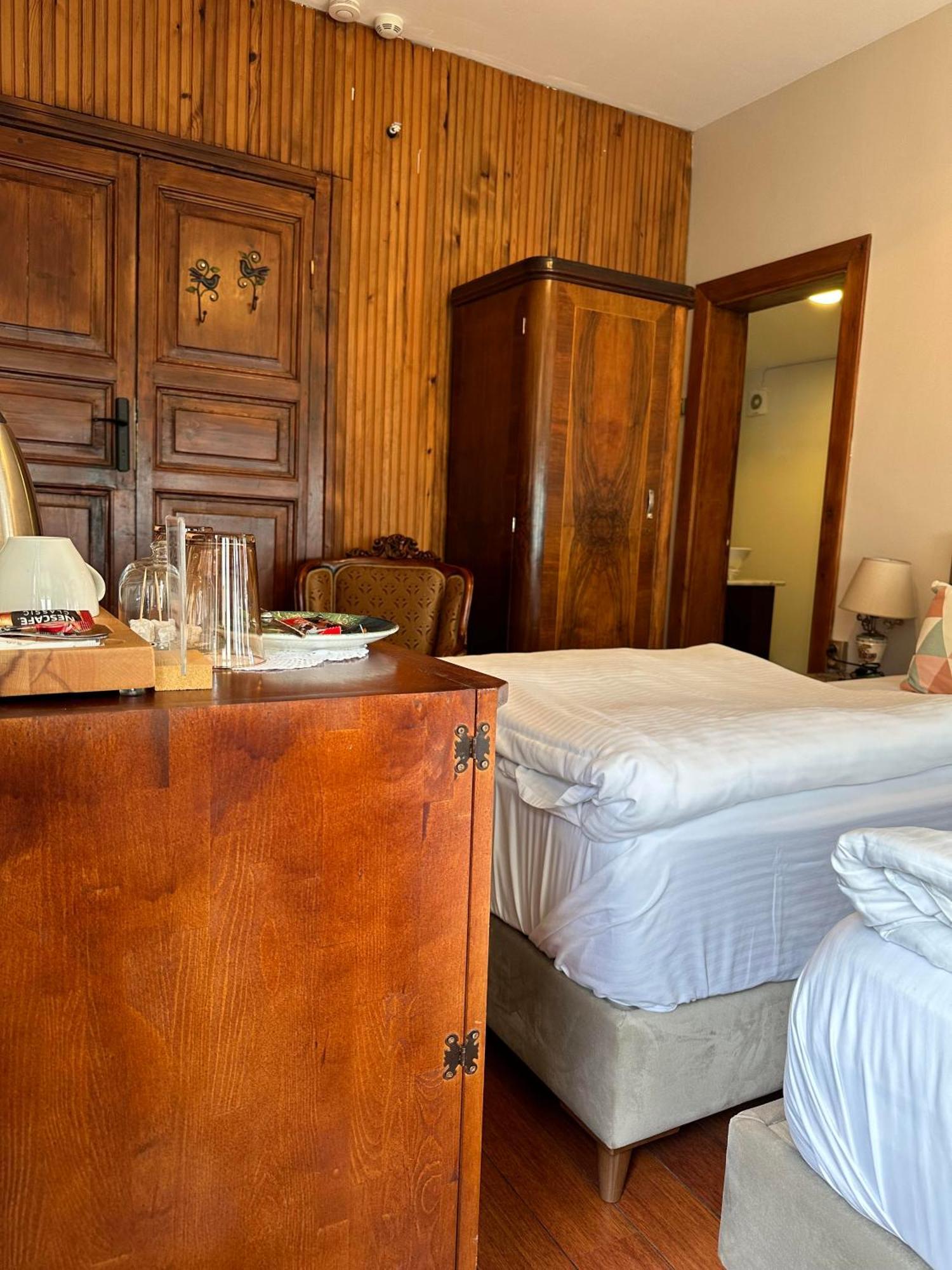 Ottoman By Sera House Bed & Breakfast