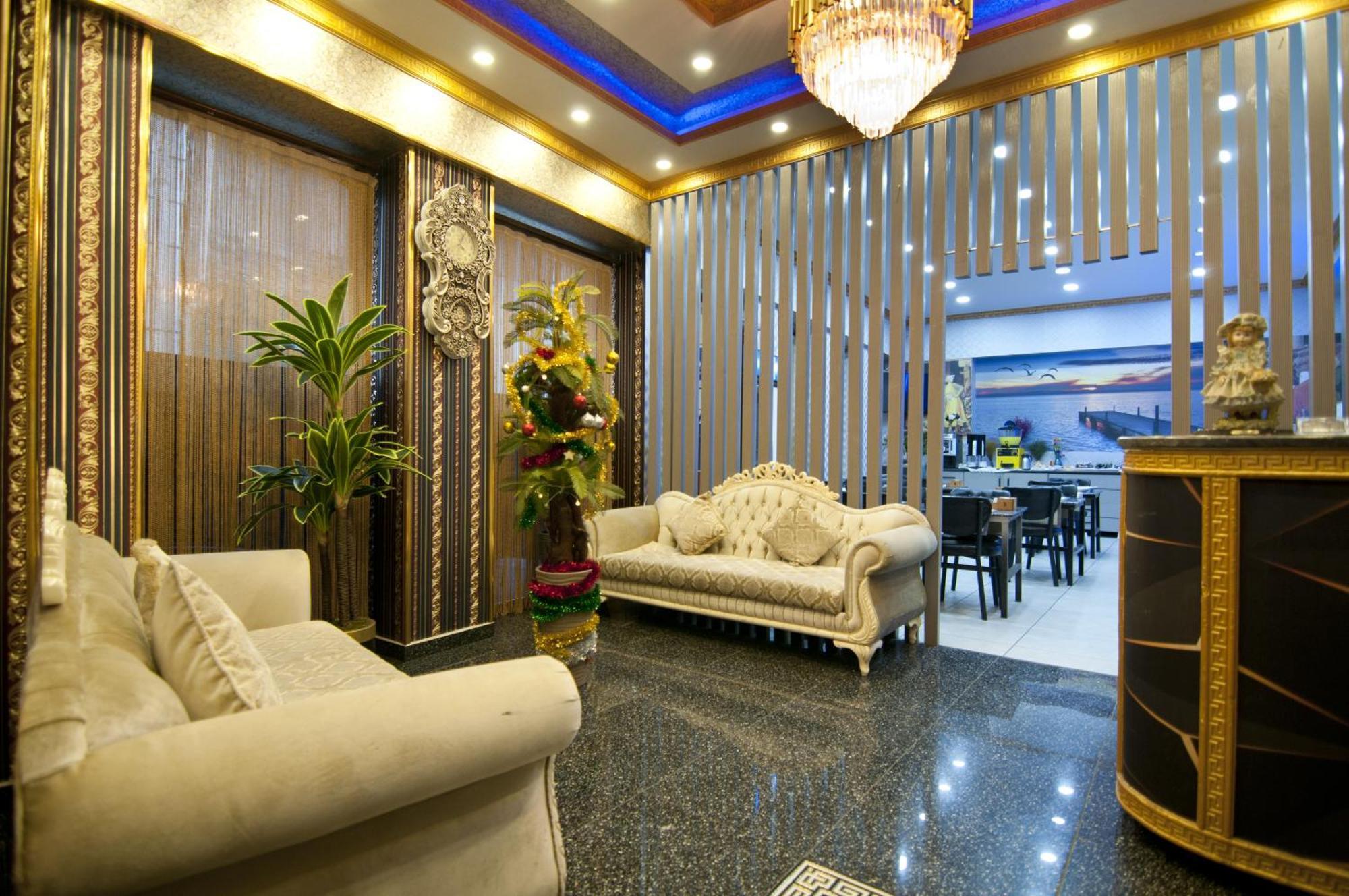 Golden Horn Life Hotel *
