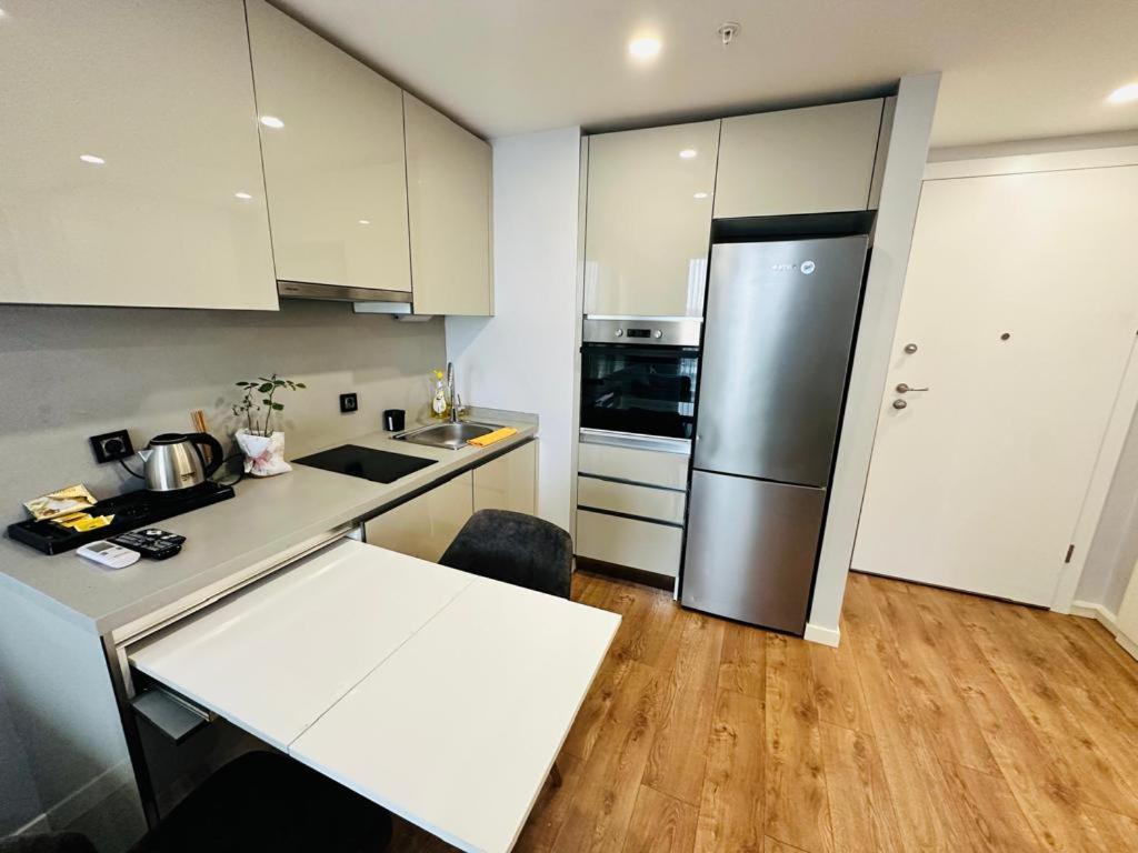 Apartment Lux Next To Outlet In High Floor 26 Istanbul