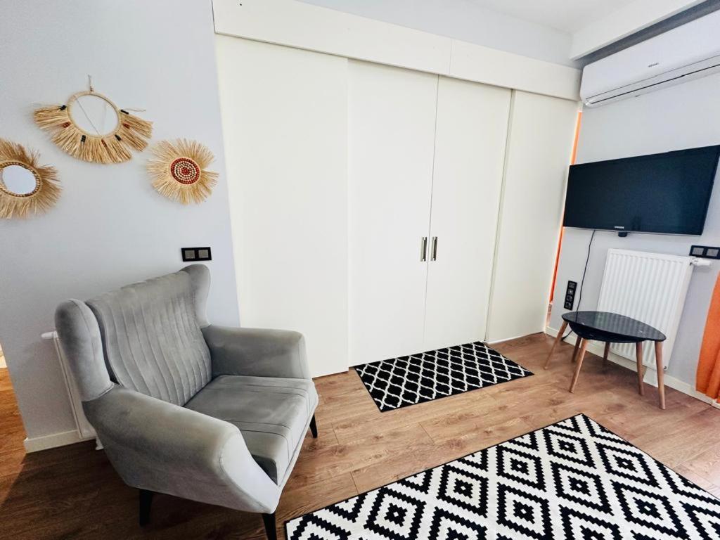 Lux Next To Outlet In High Floor 26 Apartment *