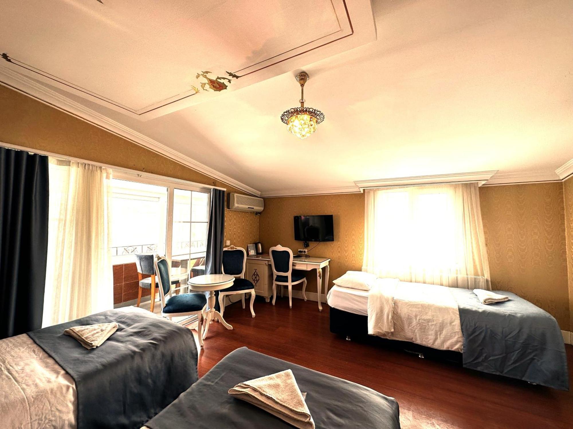 Otel Alyon - Taksim 3*