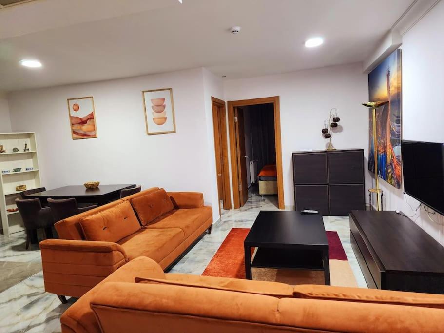 Apartment Taksim Square Residence, Two Bedrooms, Pool Sauna Gym