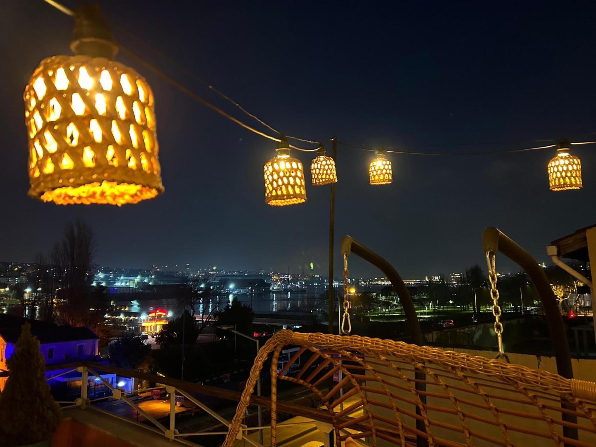 Waterfront By The Tram - Private Terrace With Dome & Golden Horn View In Fatih Istambul