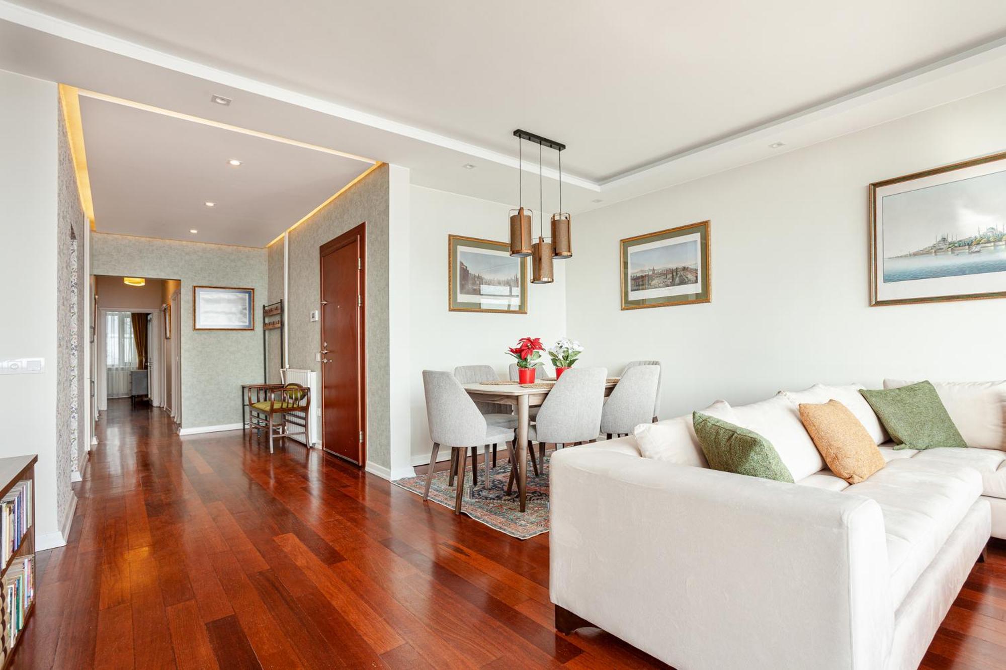 Signature Luxury At Galataport / Emre 09 * Istanbul