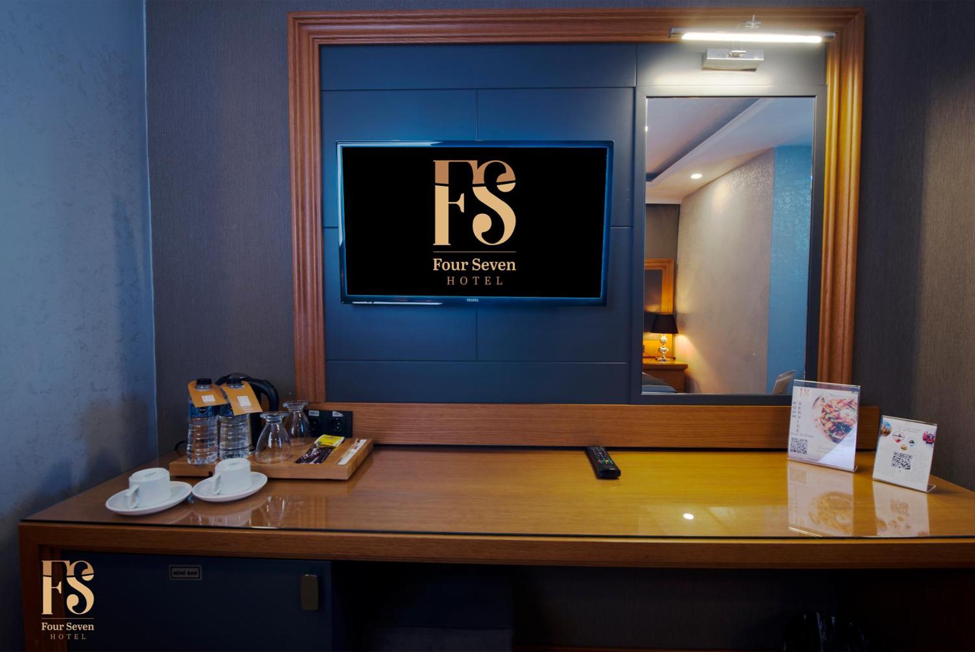 Otel Four Seven 4*