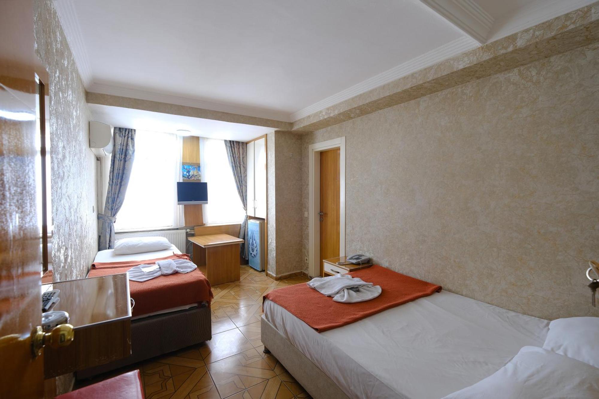 Hotel Hotelozbek 3*