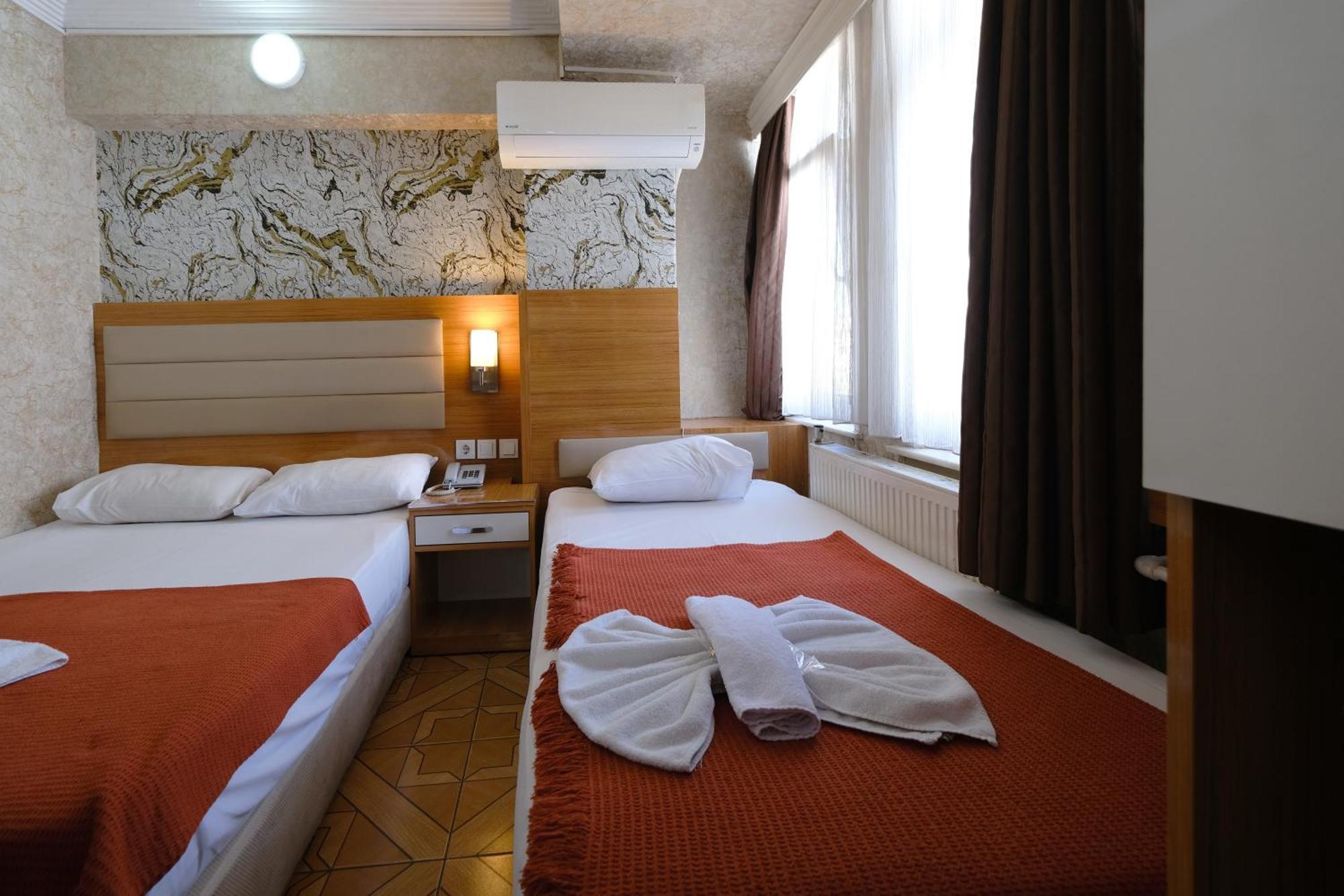 Hotel Hotelozbek 3*