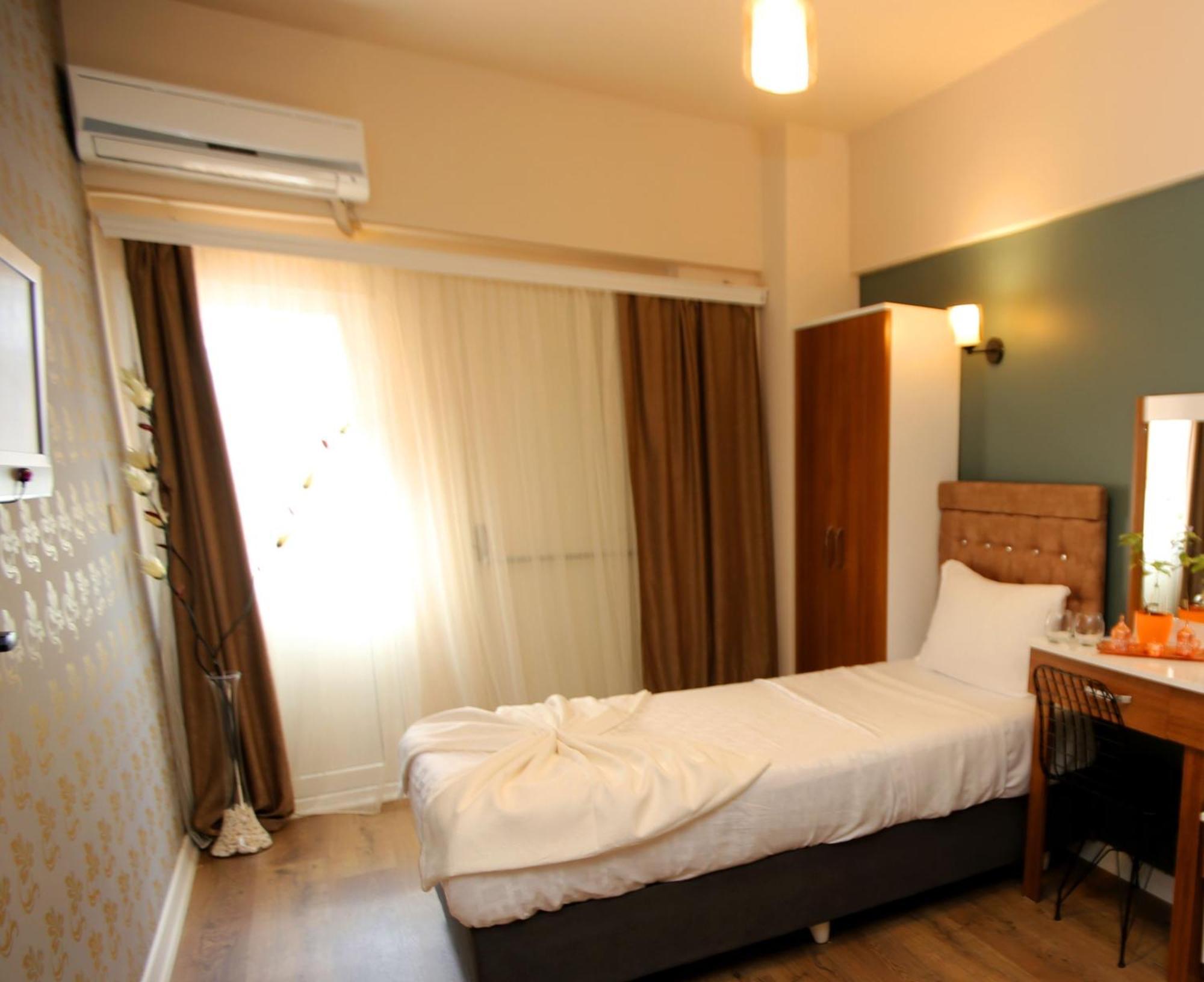 Senyor Garden Hotel 3*
