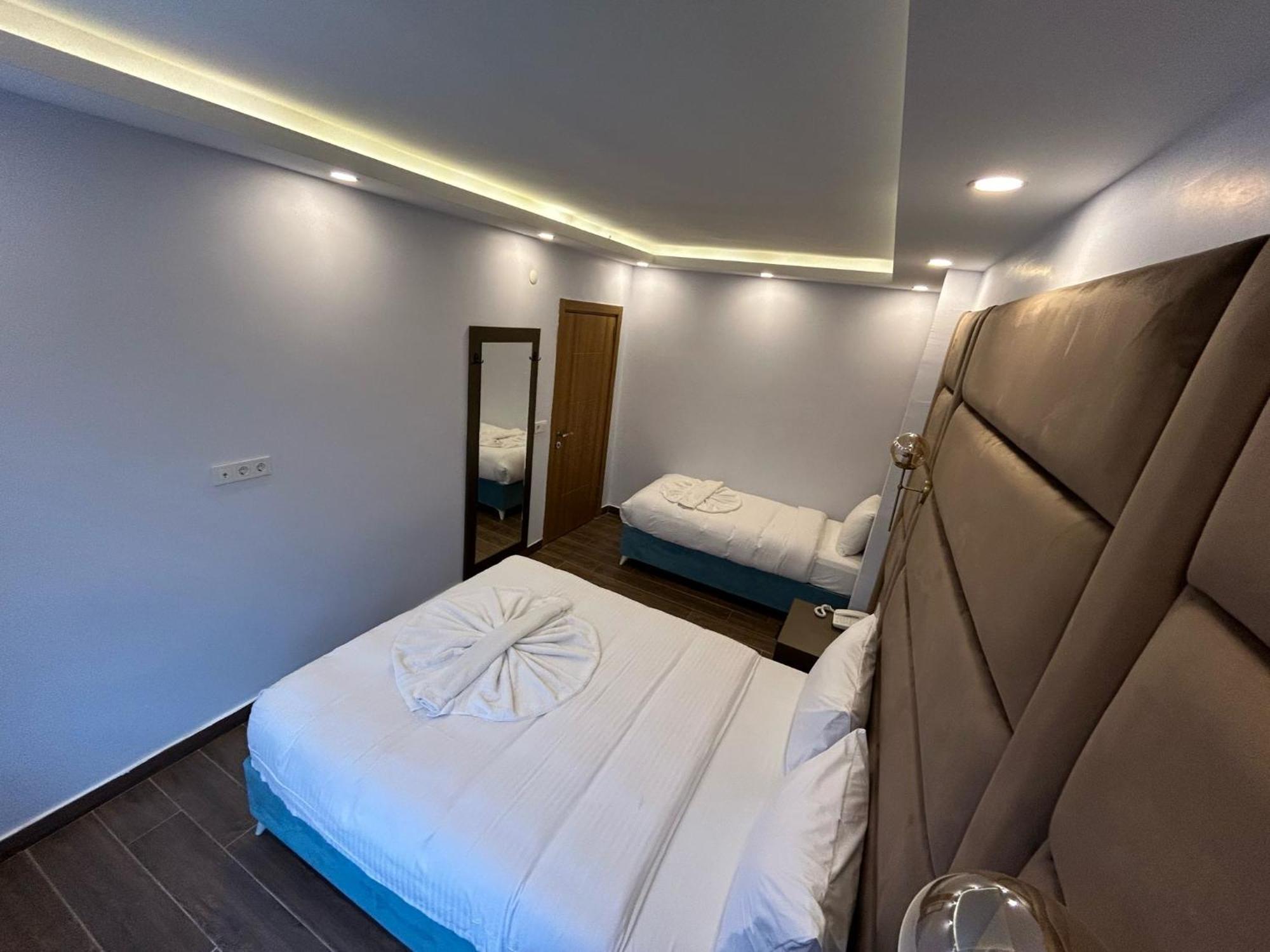 Hira Hotel
