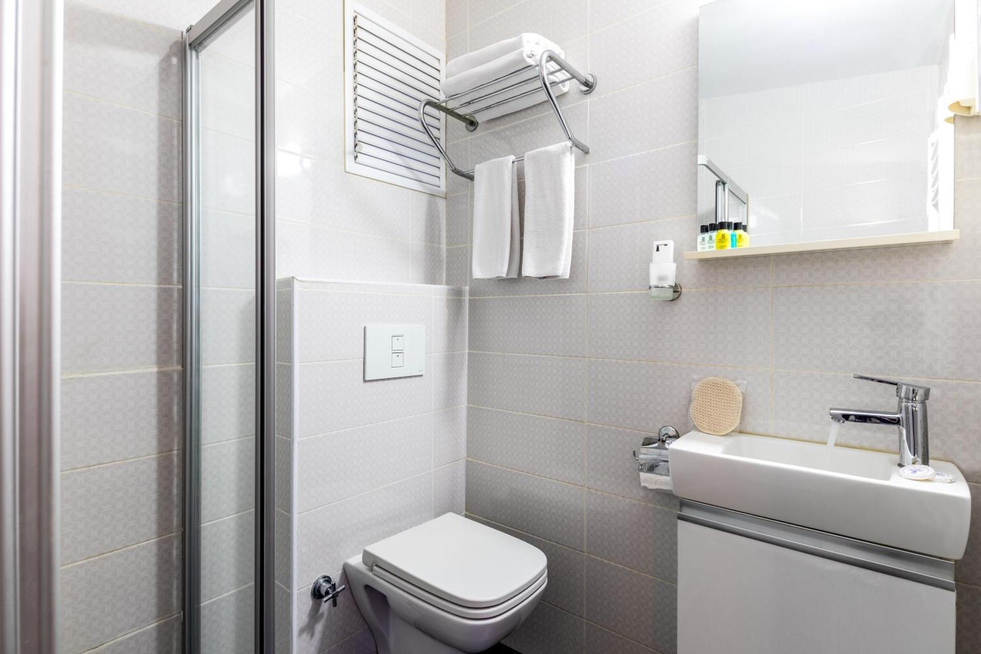 Otel Hotels And Suites Platine İstanbul
