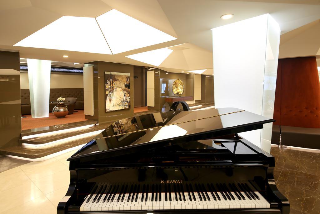 Cartoon Otel 4*