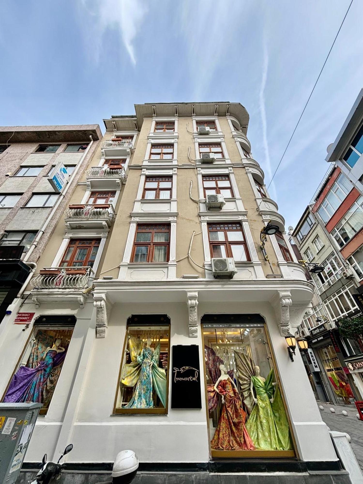 Immortal Aparthotel