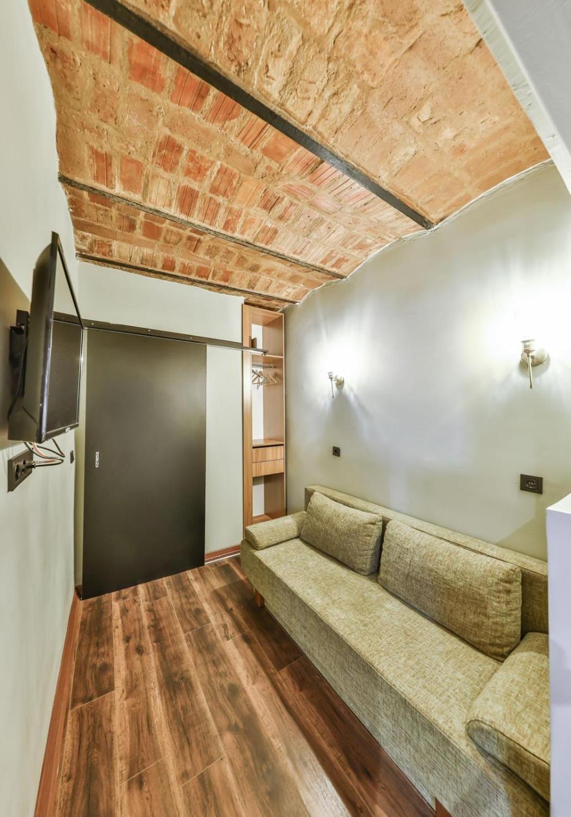Hotel Ongalata *