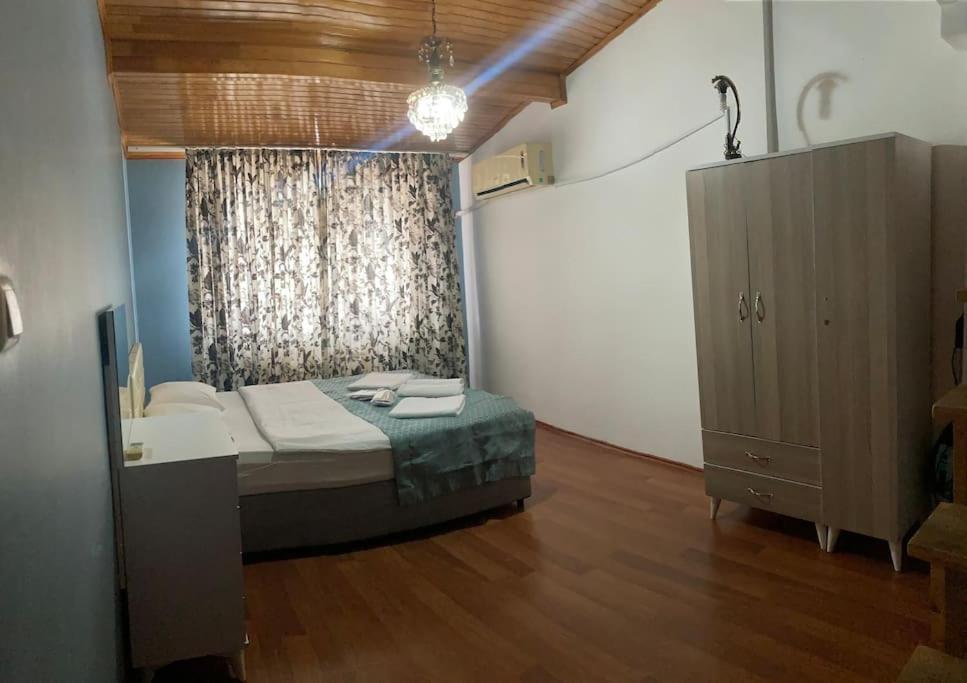 Magnolia Hause With Terrace 200 Meters From Taksim Istanbul