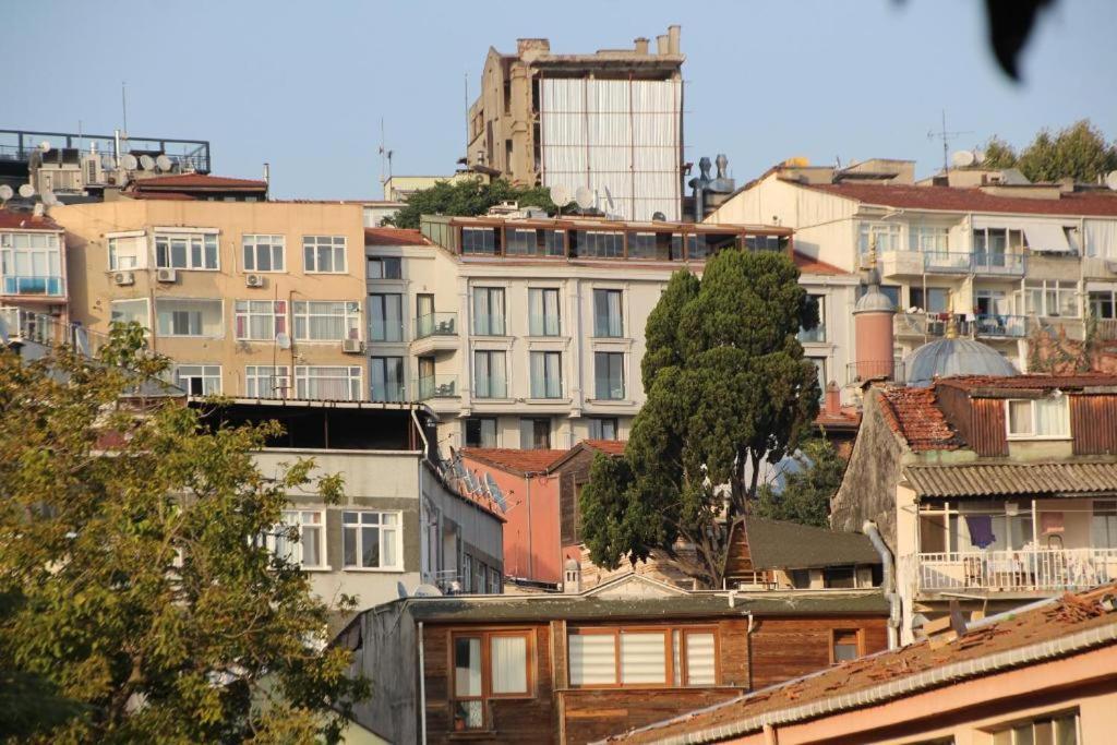 Estampolis