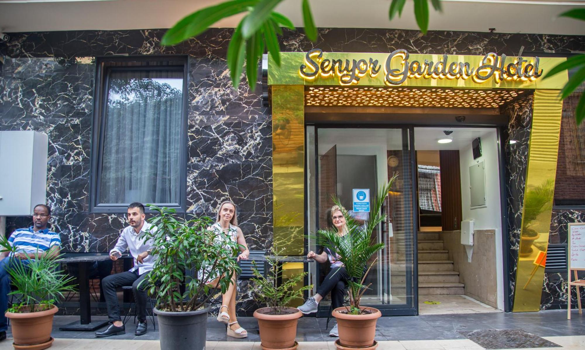 Hotel Senyor Garden