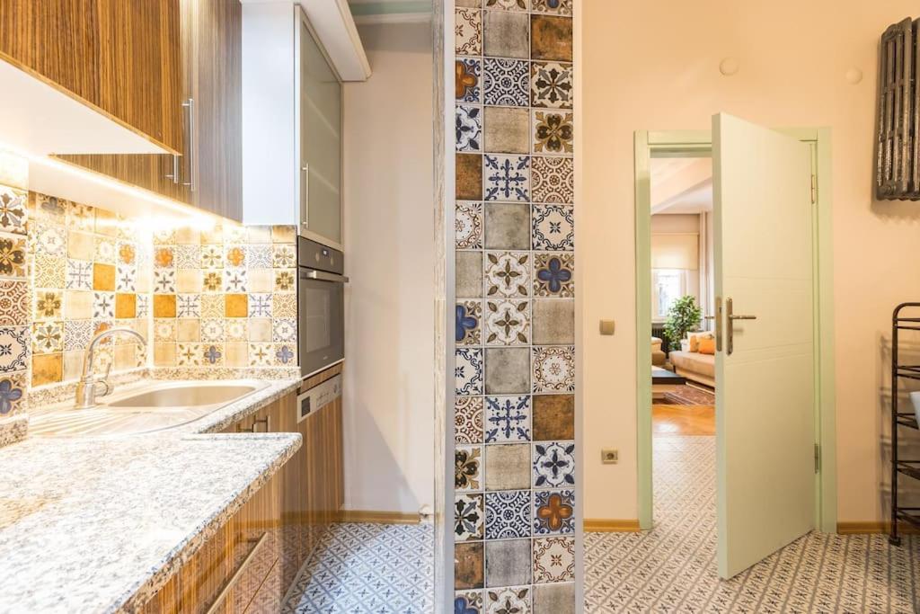 Luxury & Spacious 1br Near Cvk Bosphrous Taksim Istanbul