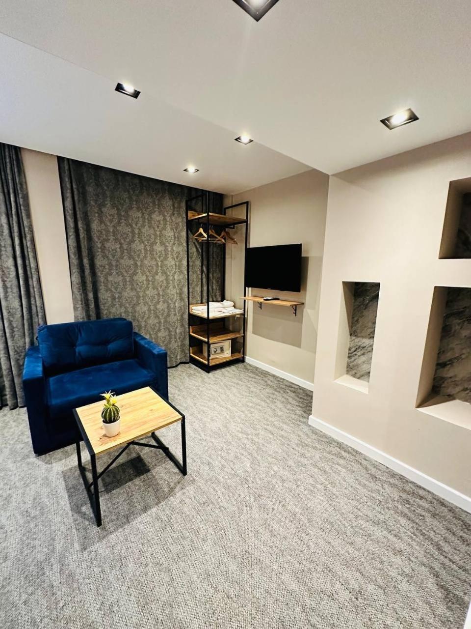 Hotel Reexe *