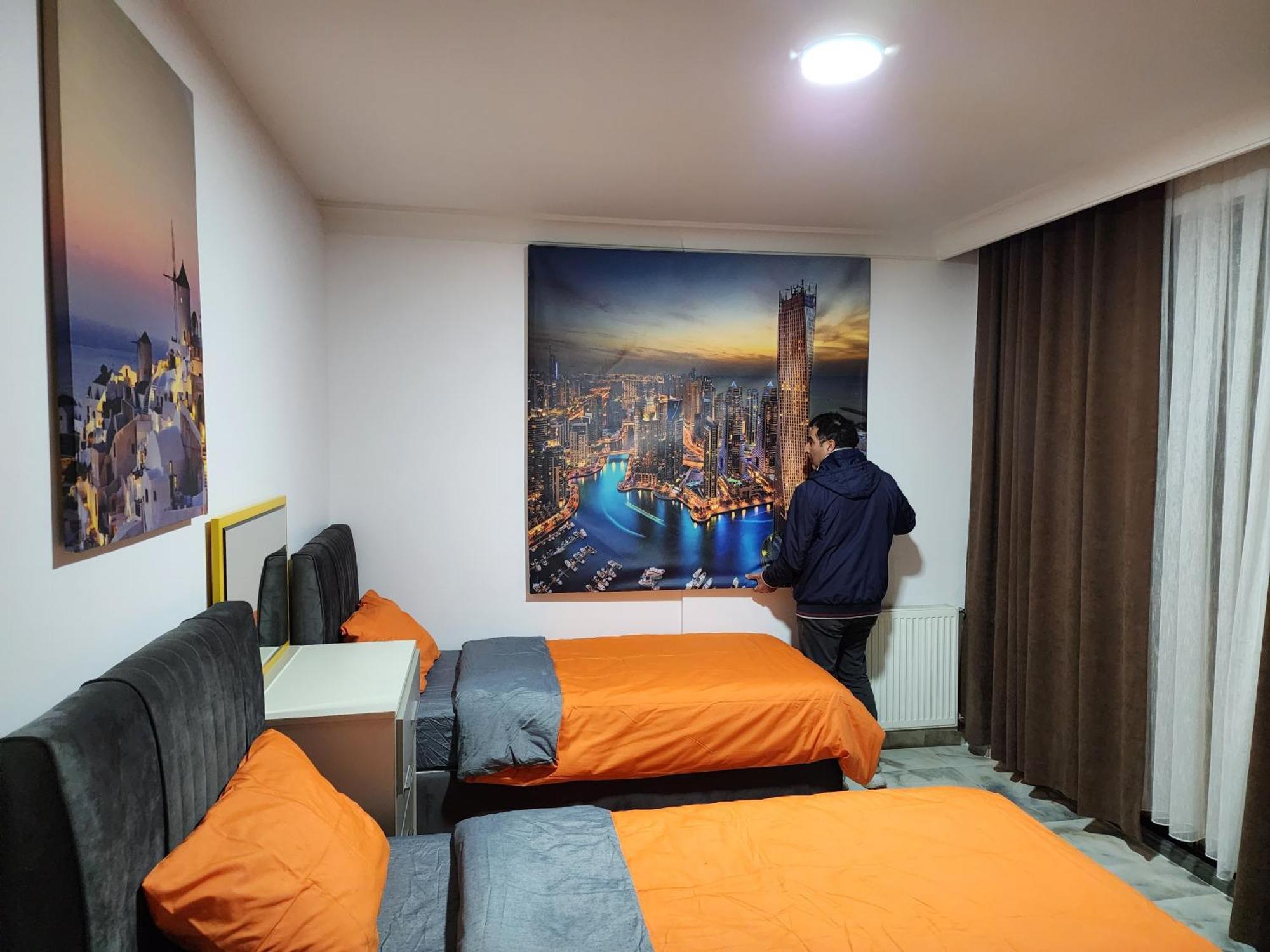 Taksim Square Residence, Two Bedrooms, Pool Sauna Gym Istanbul