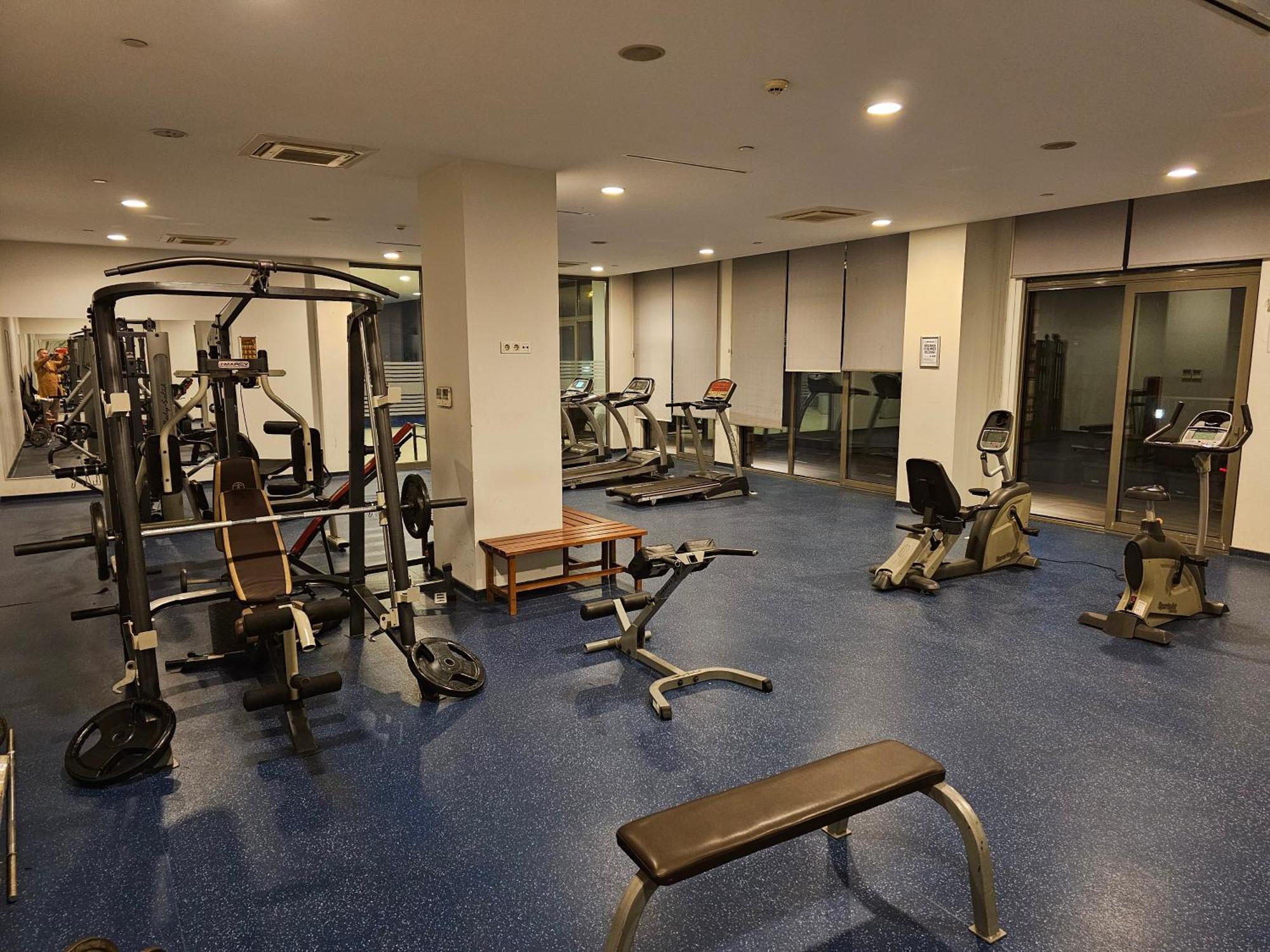 Taksim Square Residence, Two Bedrooms, Pool Sauna Gym * Istanbul